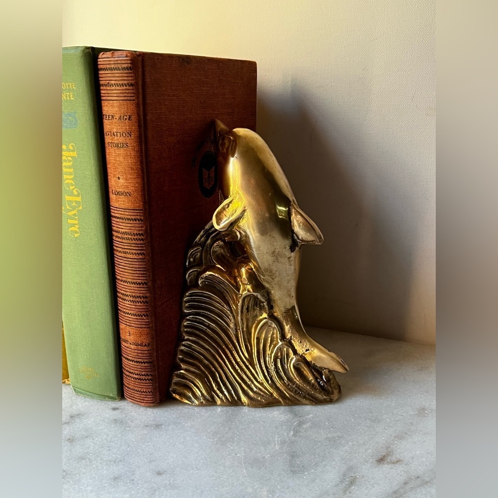 Vintage brass heavy dolphin bookends. Book ends - Picture 5 of 16